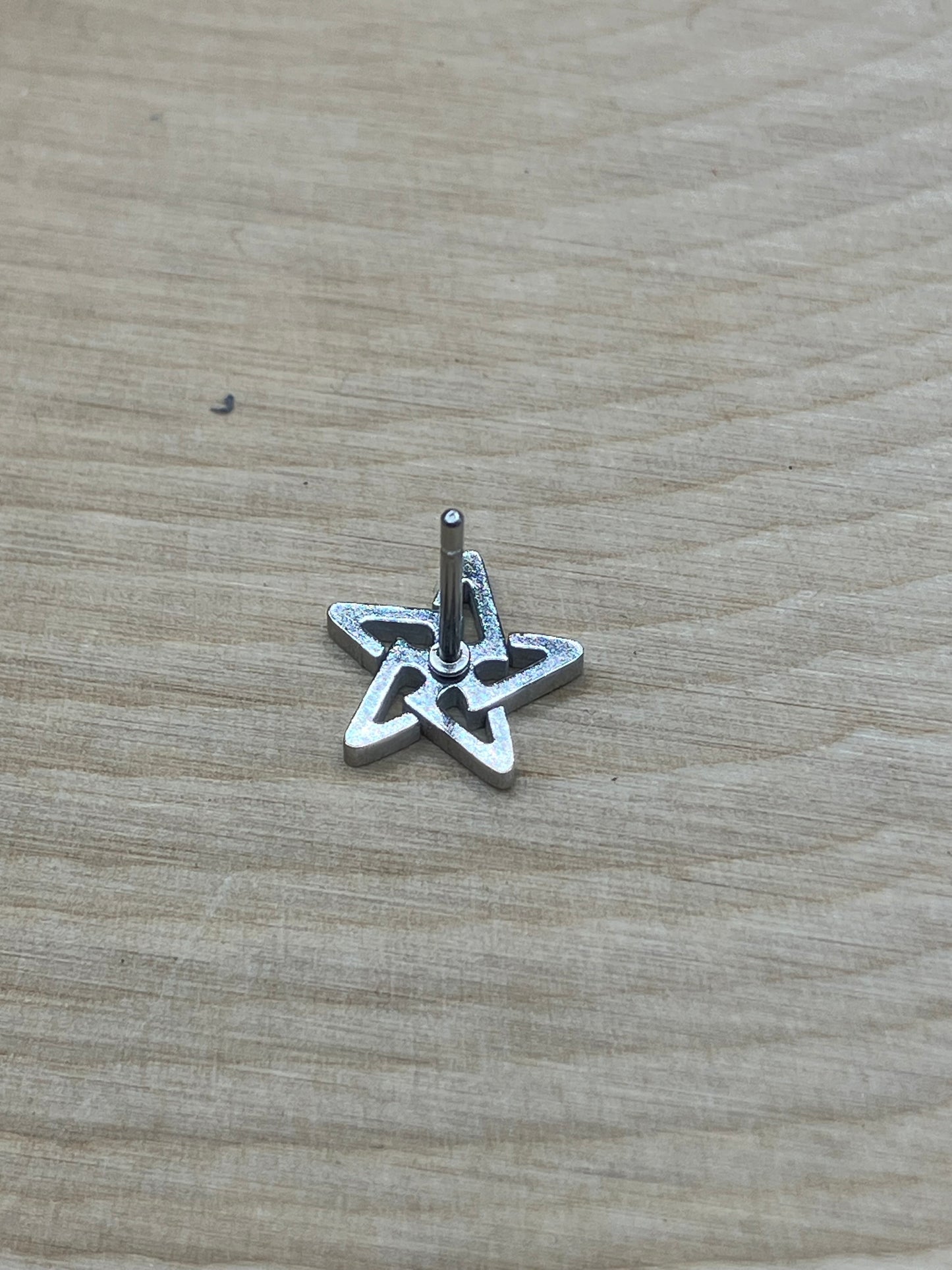 Throwing Star Stud - Silver Tone