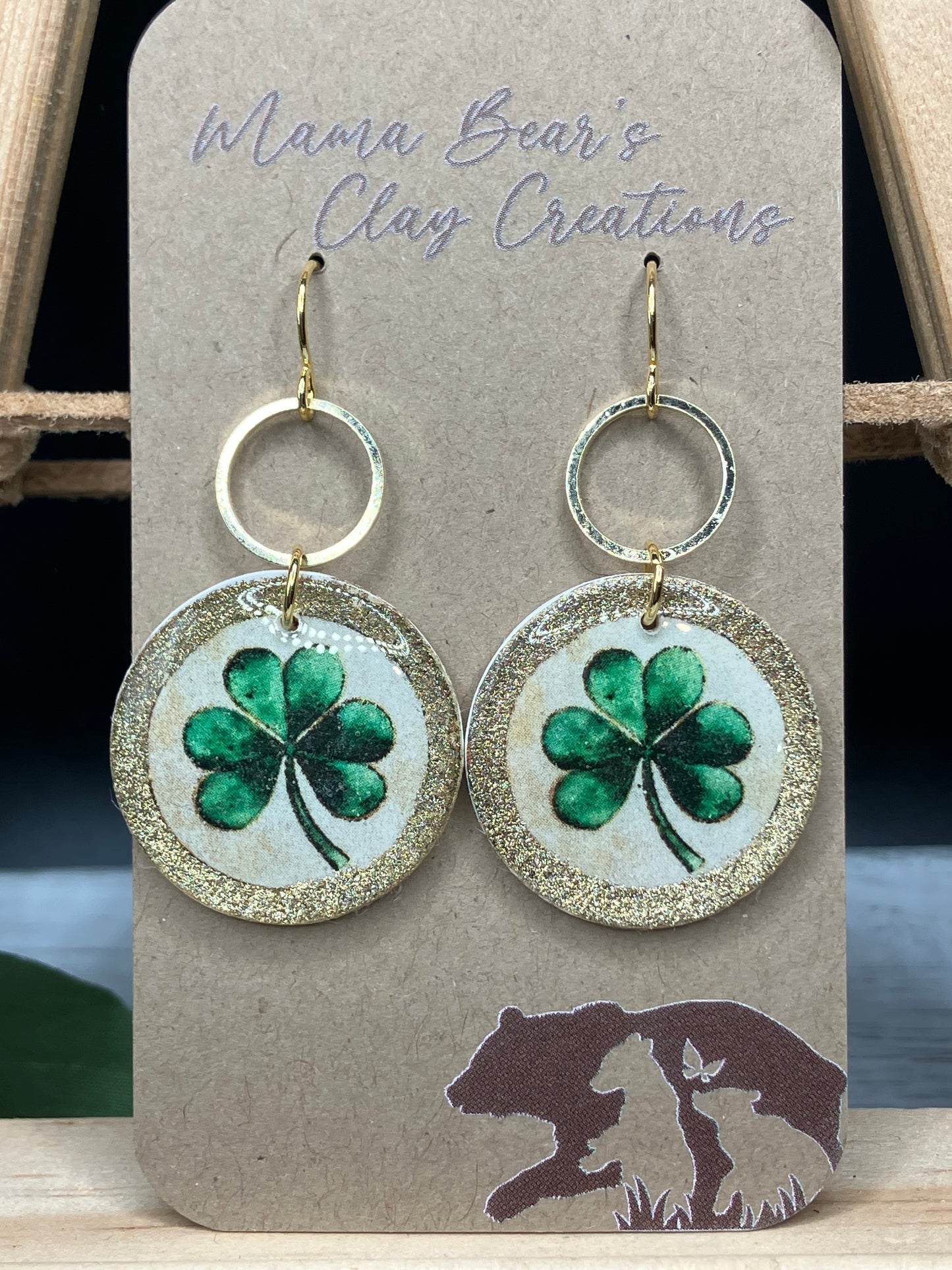 Holographic Shamrocks