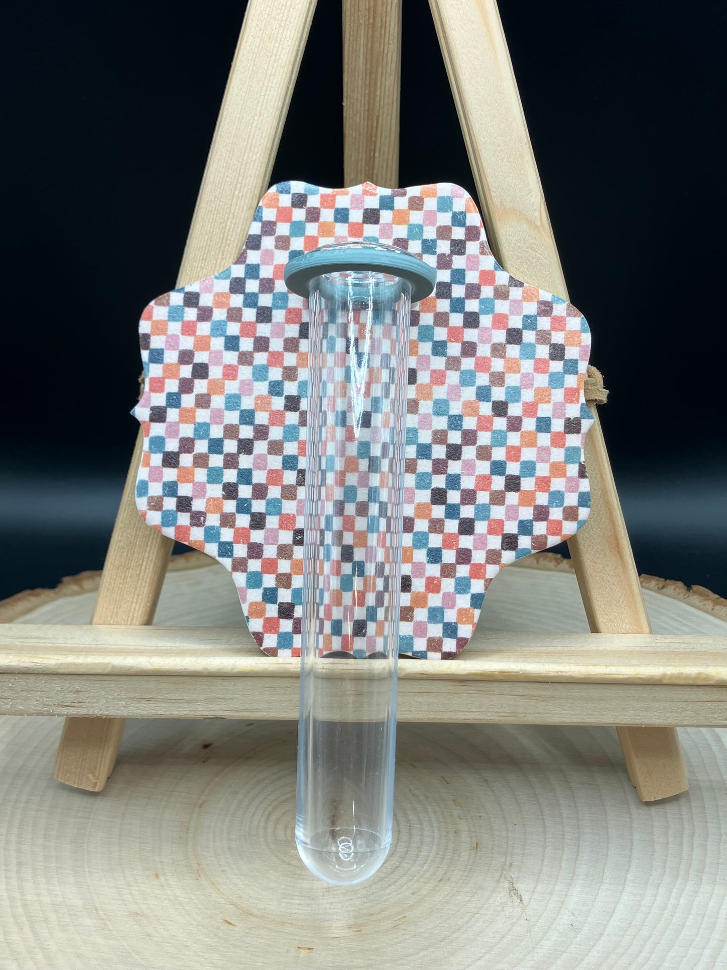 Checkered Scalloped Propagation Station