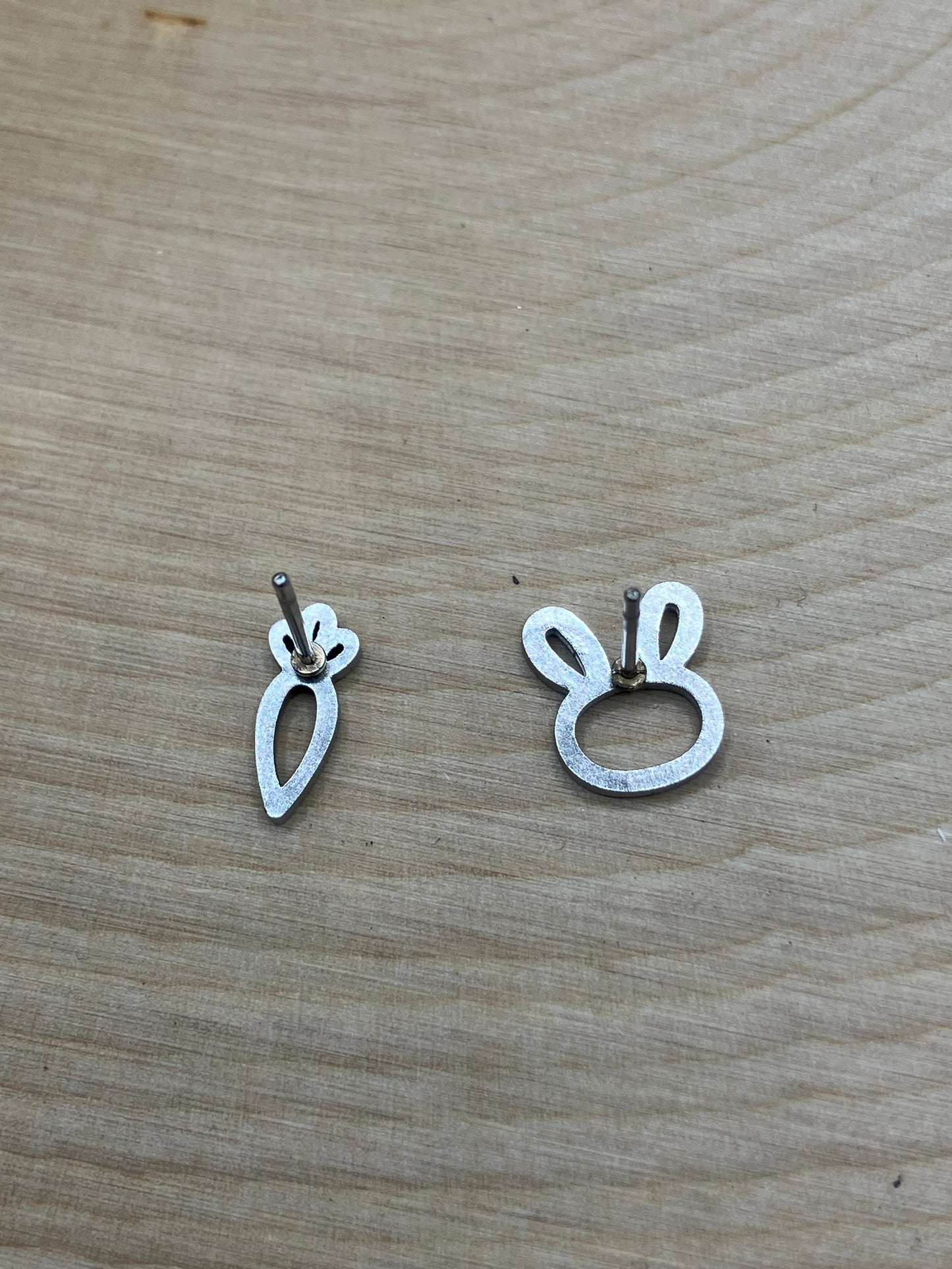Bunny & Carrot Stud - Silver Tone