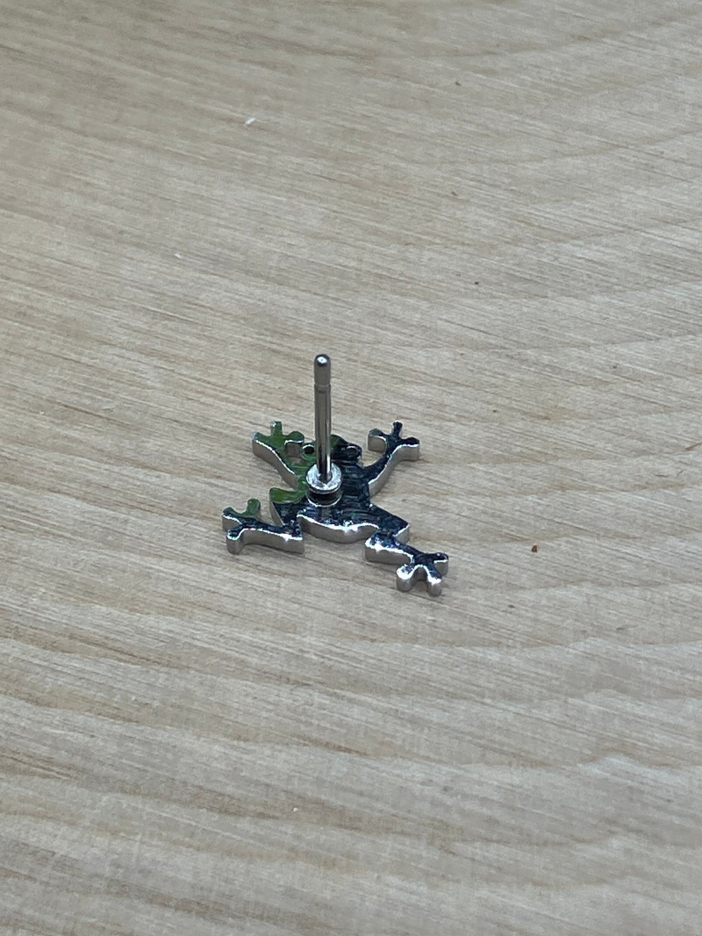 Frog Stud - Silver Tone
