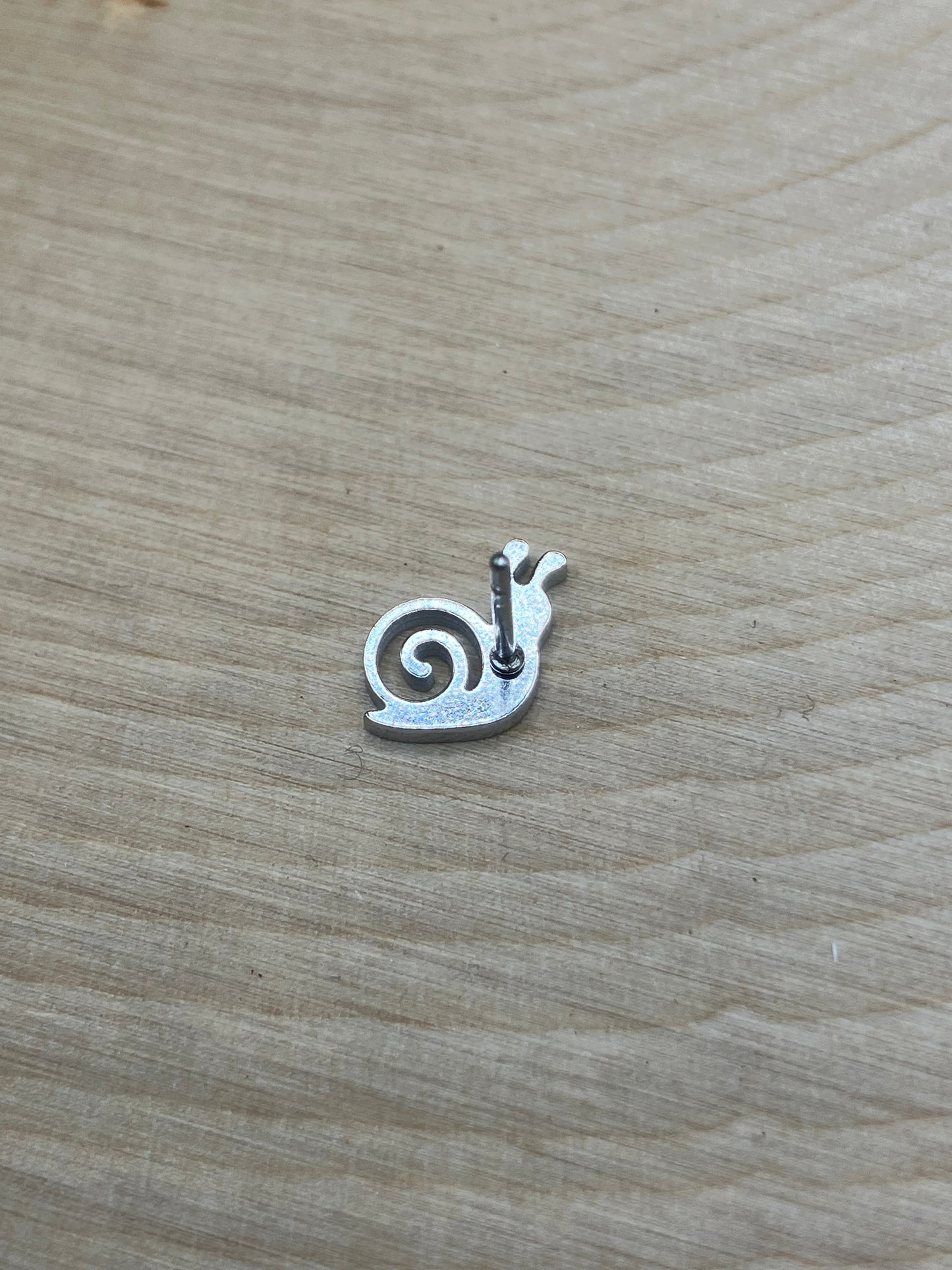 Snail Stud - Silver Tone