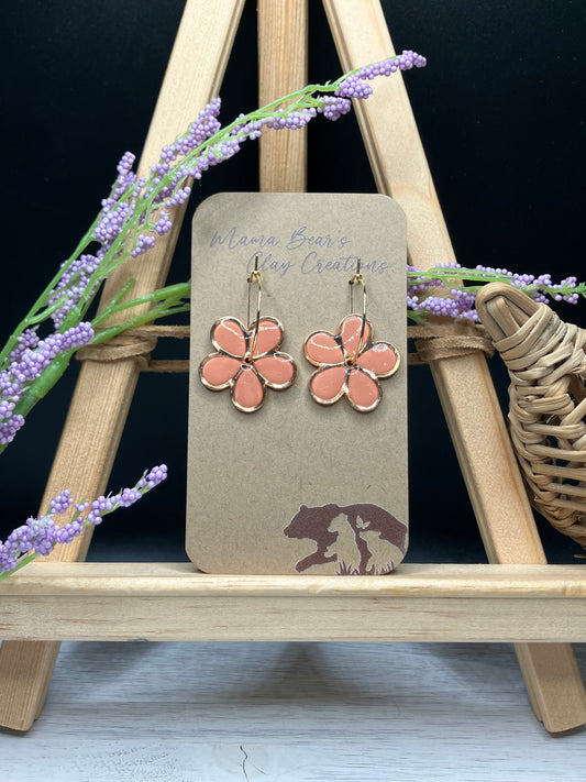 Spinner Five Petal Daisies - Coral