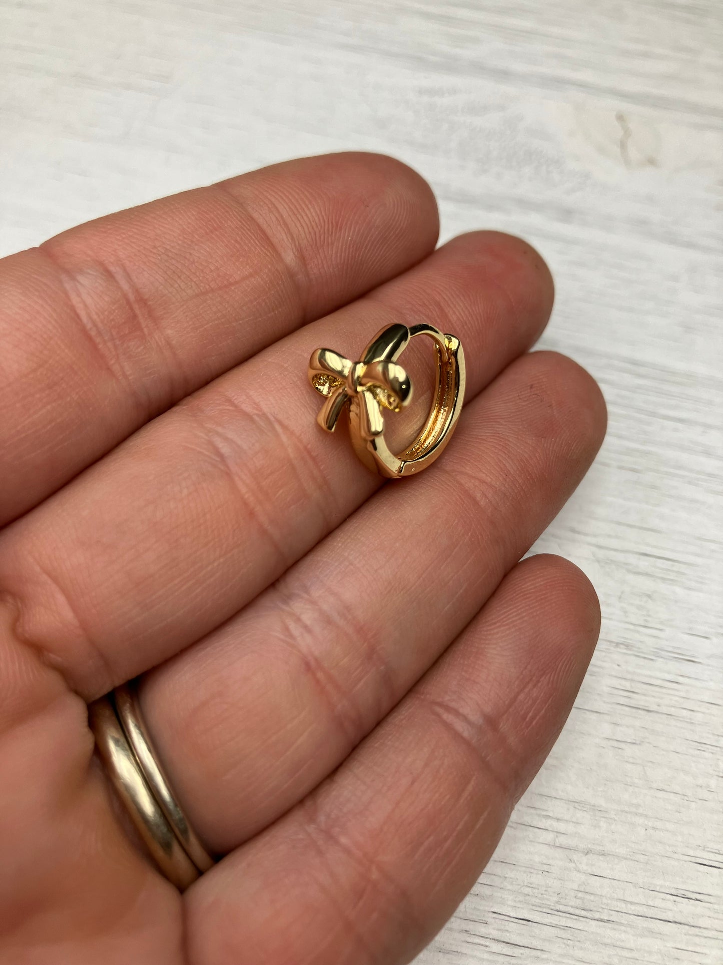 BYO Bow Hoop - Gold