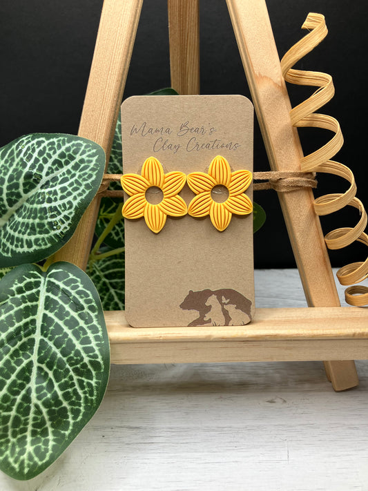 BYO 6 Petal Dangle - Mustard Yellow