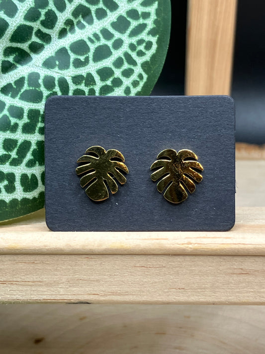 Solid Monstera Leaf Stud - Gold Tone