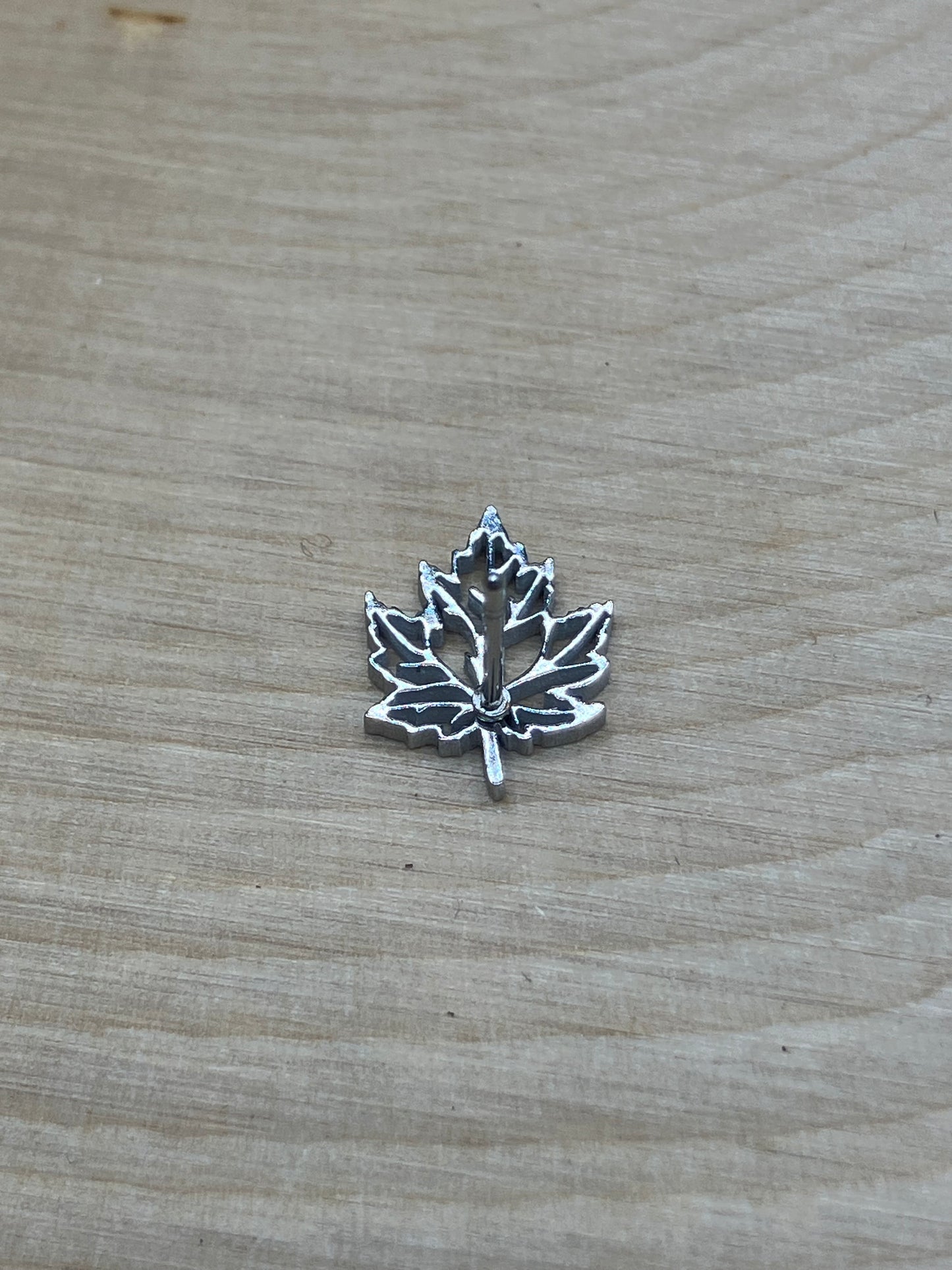 Maple Leaf - Silver Tone