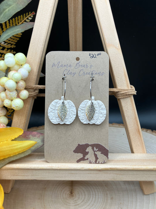 Pumpkin Hoops w/Leaf Charm - White
