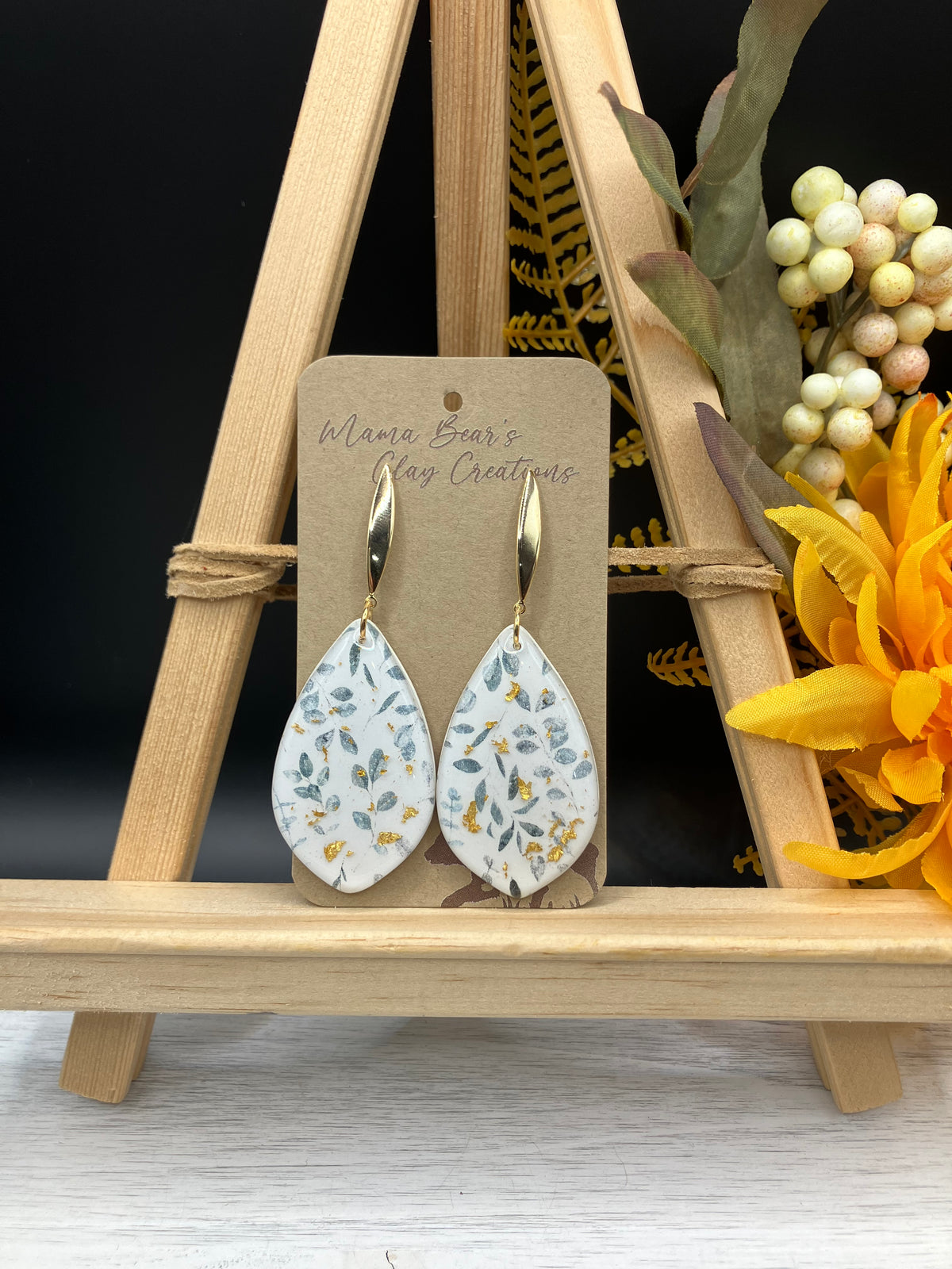 Foliage Oversize Teardrop