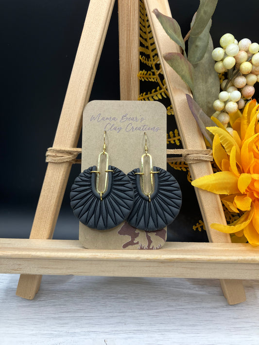 Pleated Arc - Black