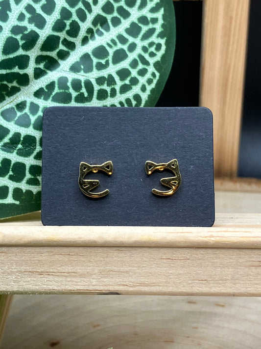 Cat Face Stud - Gold Tone