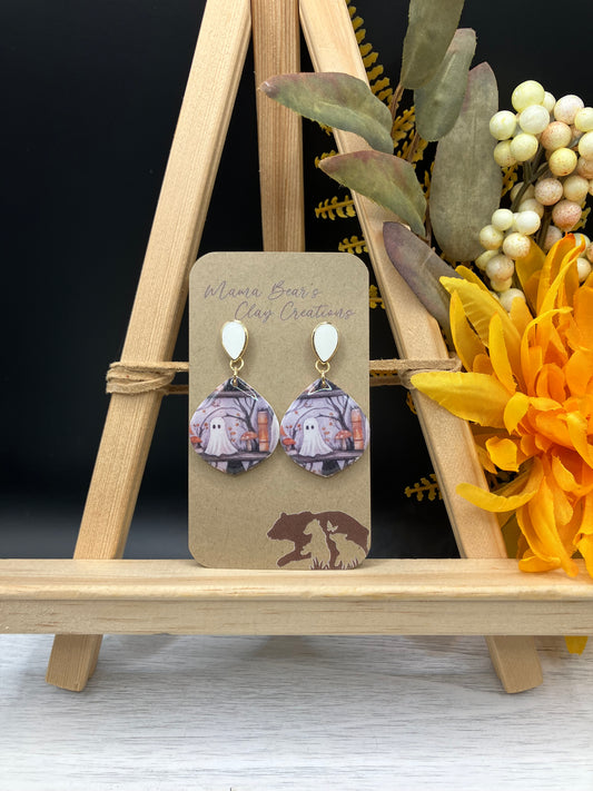 Ghost Bookshelf Dewdrop Post