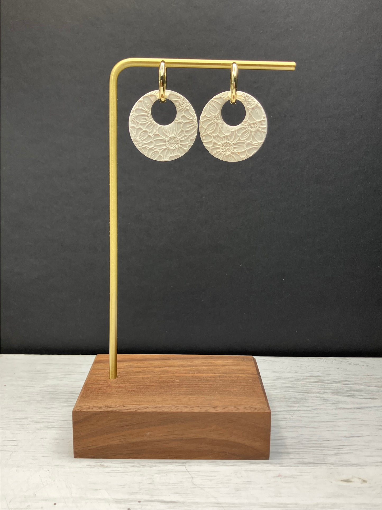 BYO Basic Hoop - Gold
