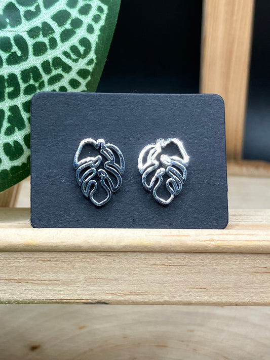 Fine Line Monstera Leaf Stud - Silver Tone